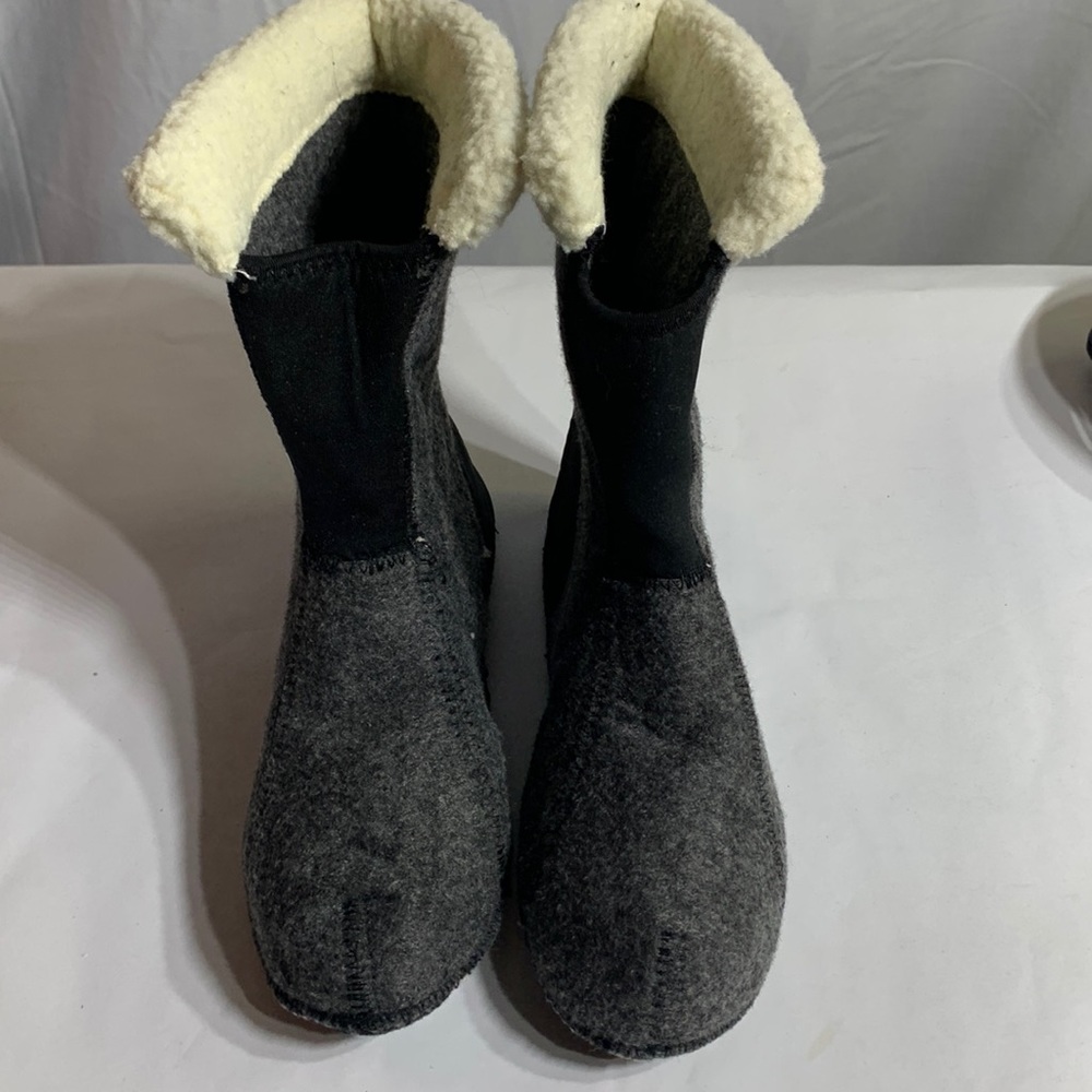 Innerboots size 4 boy/homme